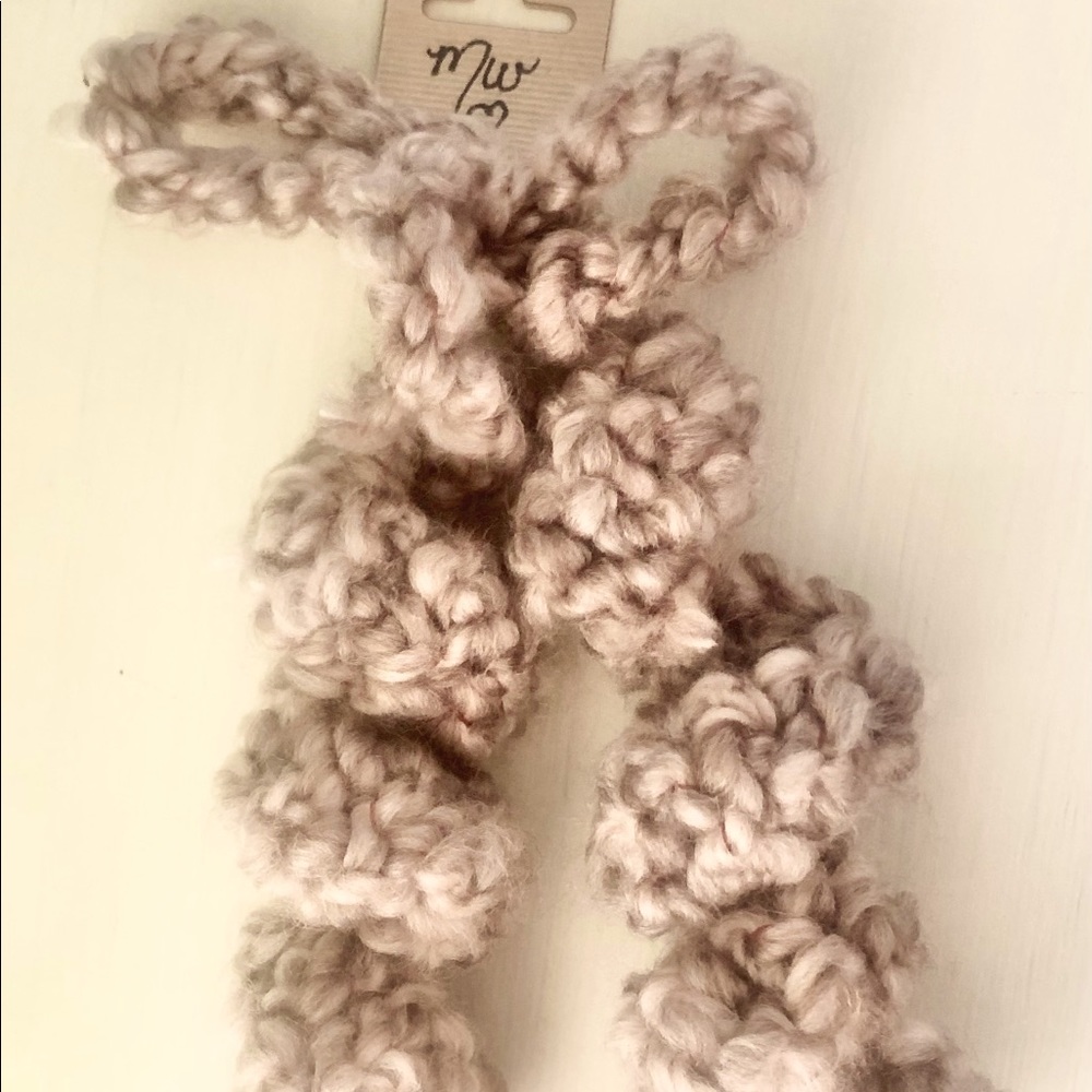 Crocheted Ponytail Curly Q